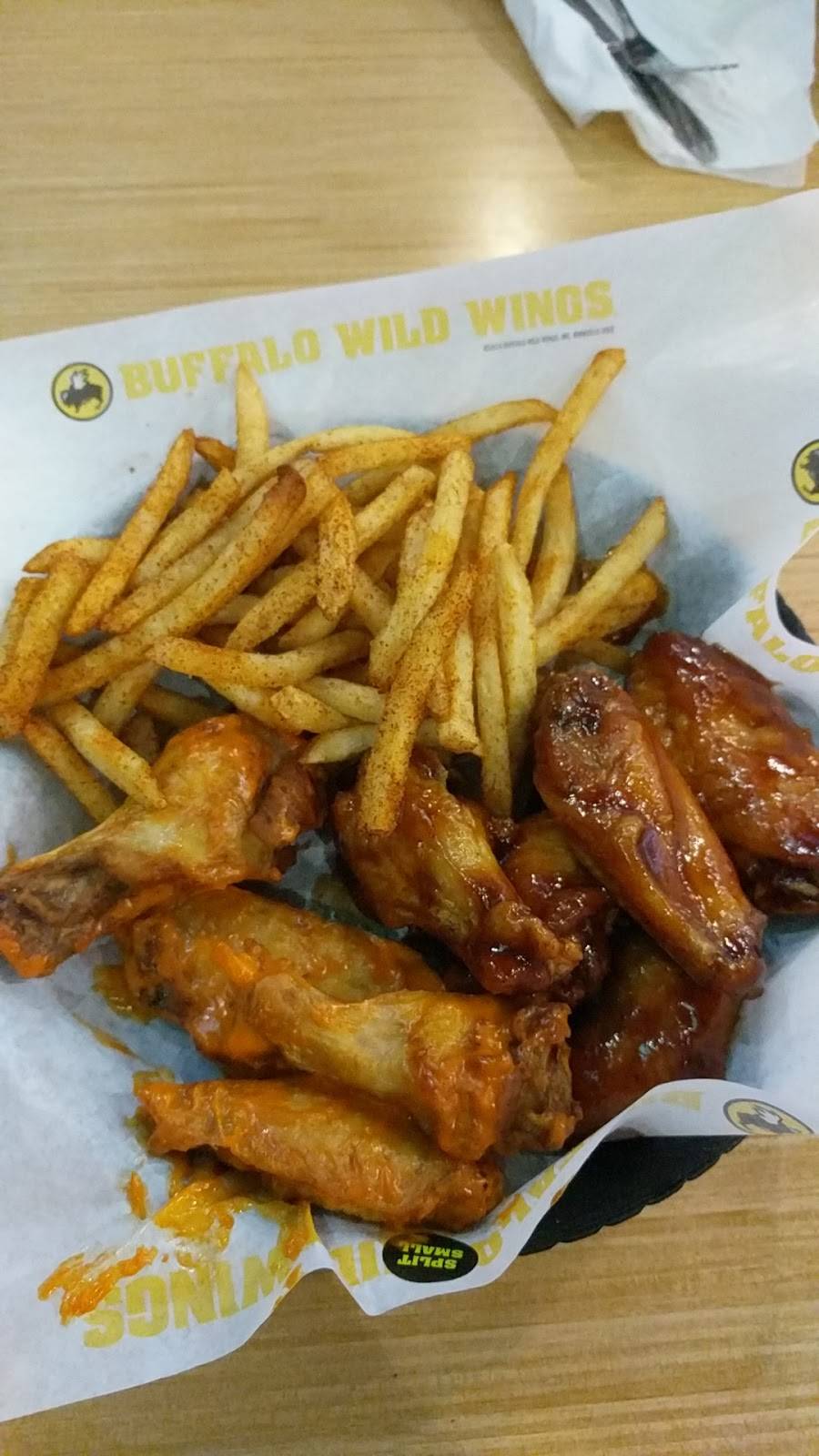 Buffalo Wild Wings | restaurant | 5143 Wellington Rd, Gainesville, VA 20155, USA | 7037547017 OR +1 703-754-7017