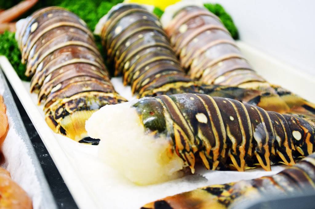 Pinchers | restaurant | 18100 San Carlos Blvd, Fort Myers Beach, FL 33931, USA | 2394158973 OR +1 239-415-8973