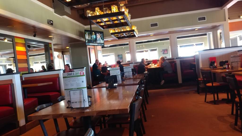 Chilis Grill & Bar | restaurant | 950 W Shawnee St, Muskogee, OK 74401, USA | 9186821652 OR +1 918-682-1652