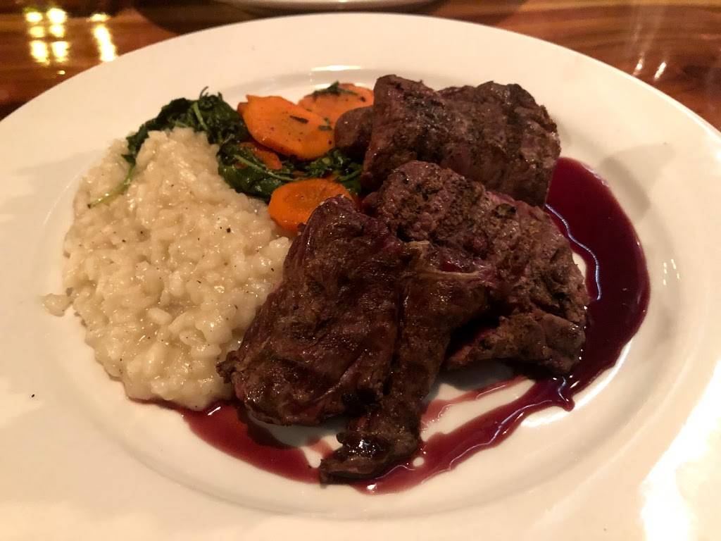 Buffalo Bar at Narrow Gauge Inn | restaurant | 48571 CA-41, Fish Camp, CA 93623, USA | 5596837720 OR +1 559-683-7720