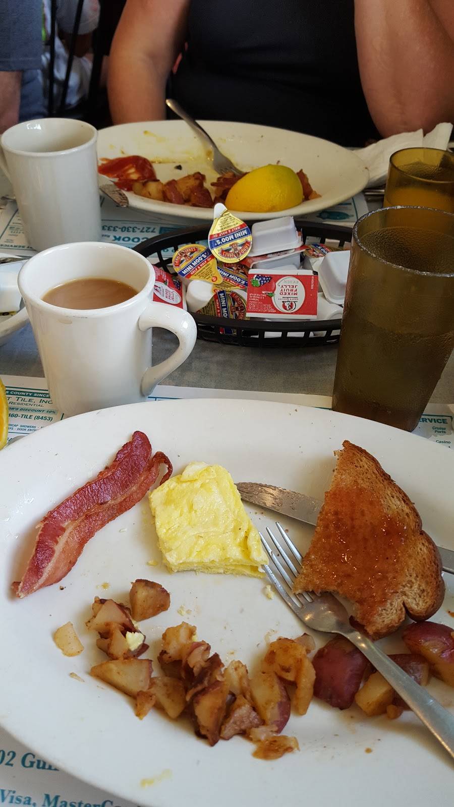 Kennys Korner Restaurant | restaurant | 17702 Gulf Blvd, Redington Shores, FL 33708, USA | 7273916811 OR +1 727-391-6811