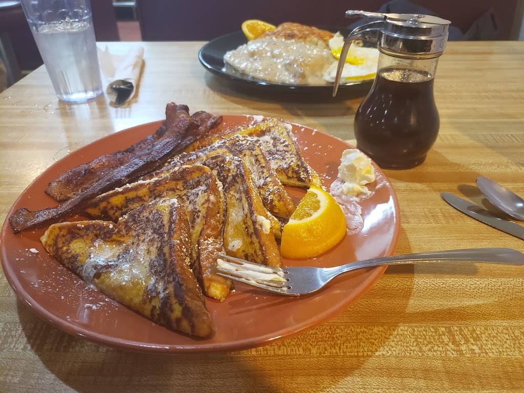 Crystal Cafe & Grill | restaurant | 2732 Douglas Dr N, Minneapolis, MN 55422, USA | 7635950655 OR +1 763-595-0655