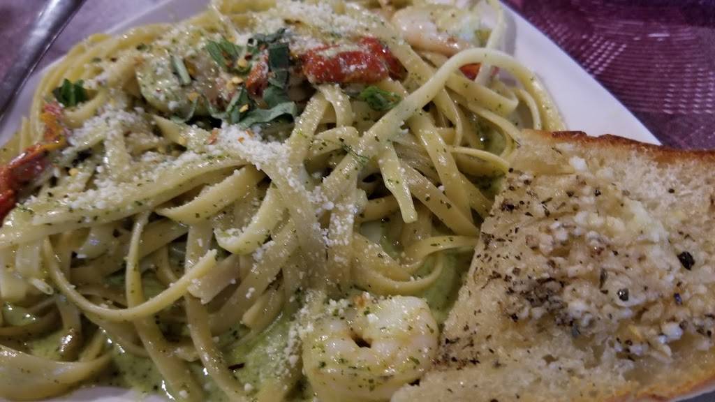 Lucianos Ristoranti | restaurant | 103 W Ludington Ave, Ludington, MI 49431, USA | 2318432244 OR +1 231-843-2244