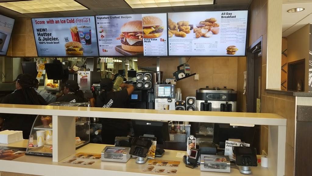 McDonalds | cafe | 19840 Van Dyke Ave, Detroit, MI 48234, USA | 3138918707 OR +1 313-891-8707