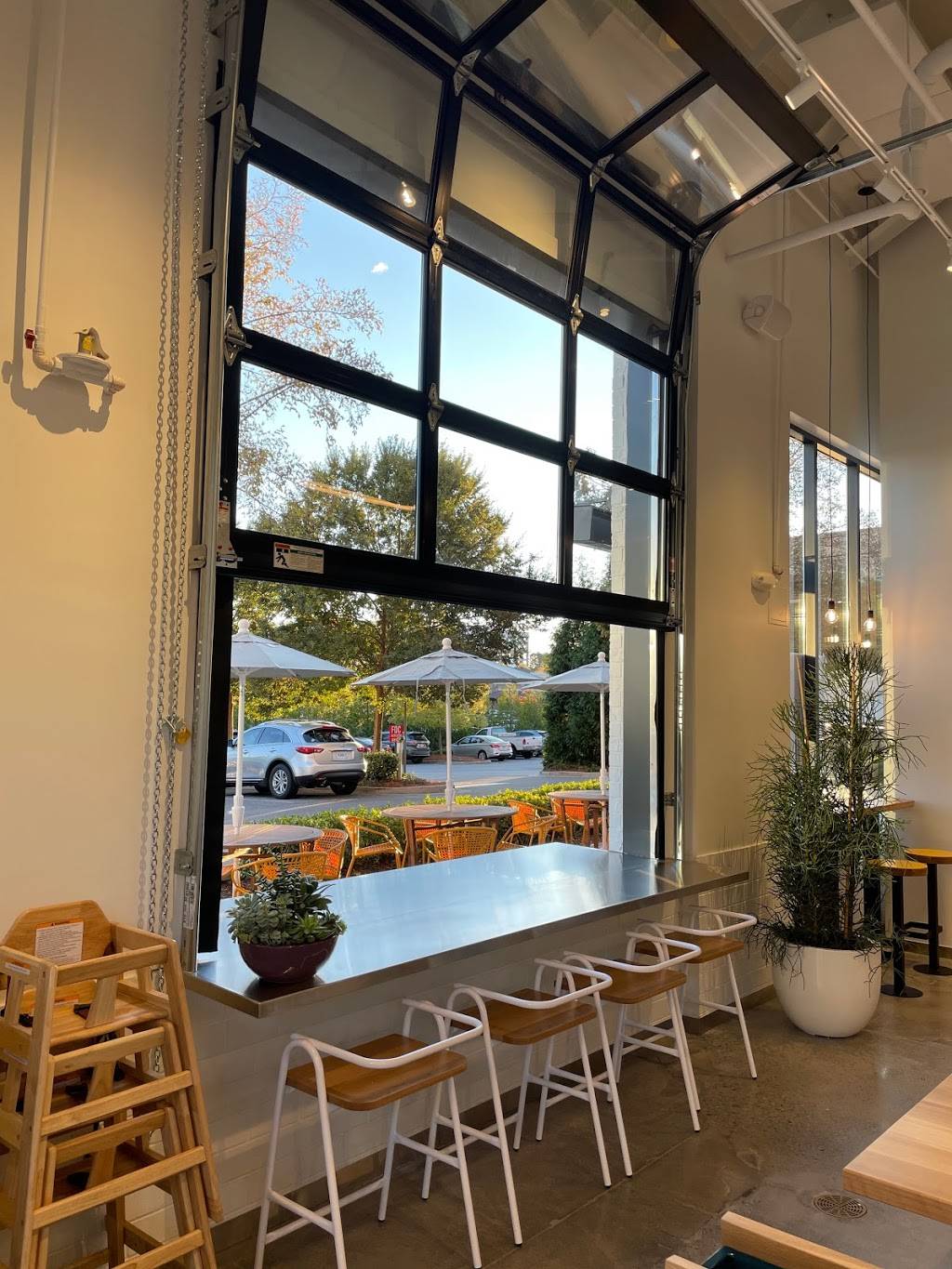 gusto! Avalon | restaurant | 4195 Avalon Blvd, Alpharetta, GA 30009, USA | 6787223580 OR +1 678-722-3580