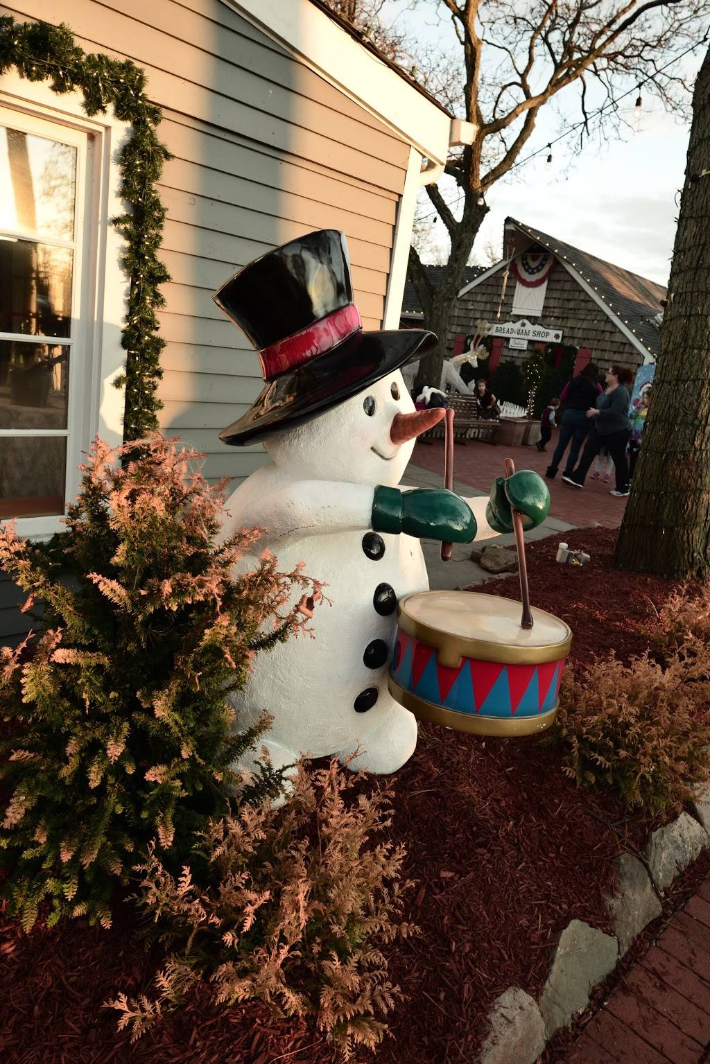 The carlton | restaurant | 585 N Broadway, Jericho, NY 11753, USA | 5169312201 OR +1 516-931-2201