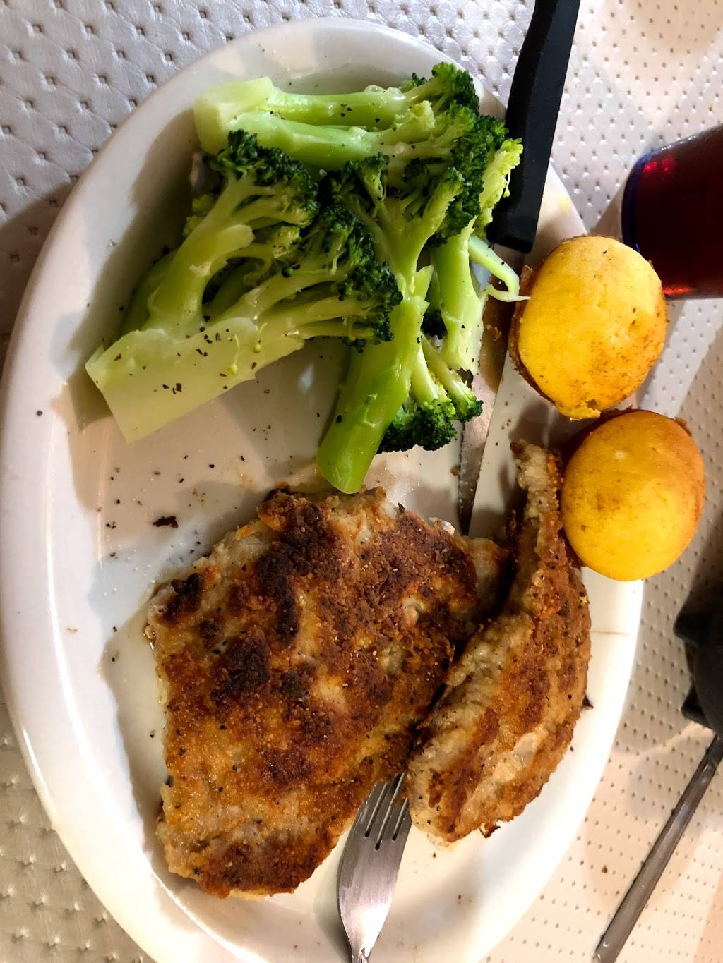 Terrell Cafe | restaurant | 801 E Moore Ave, Terrell, TX 75160, USA | 9725245401 OR +1 972-524-5401