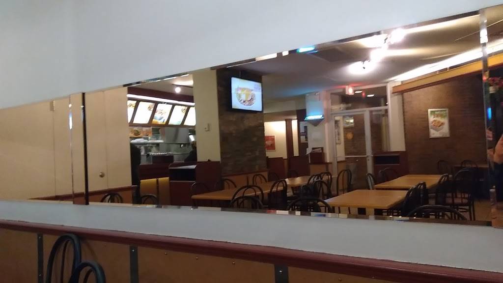 Chez Ashton | restaurant | 2690 1re Ave, Québec, QC G1L 3N5, Canada | 4186266584 OR +1 418-626-6584