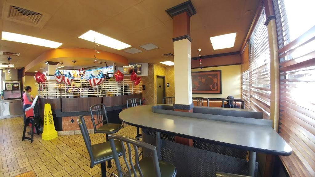 McDonalds | cafe | 110 SE Baseline St, Hillsboro, OR 97123, USA | 5036485700 OR +1 503-648-5700