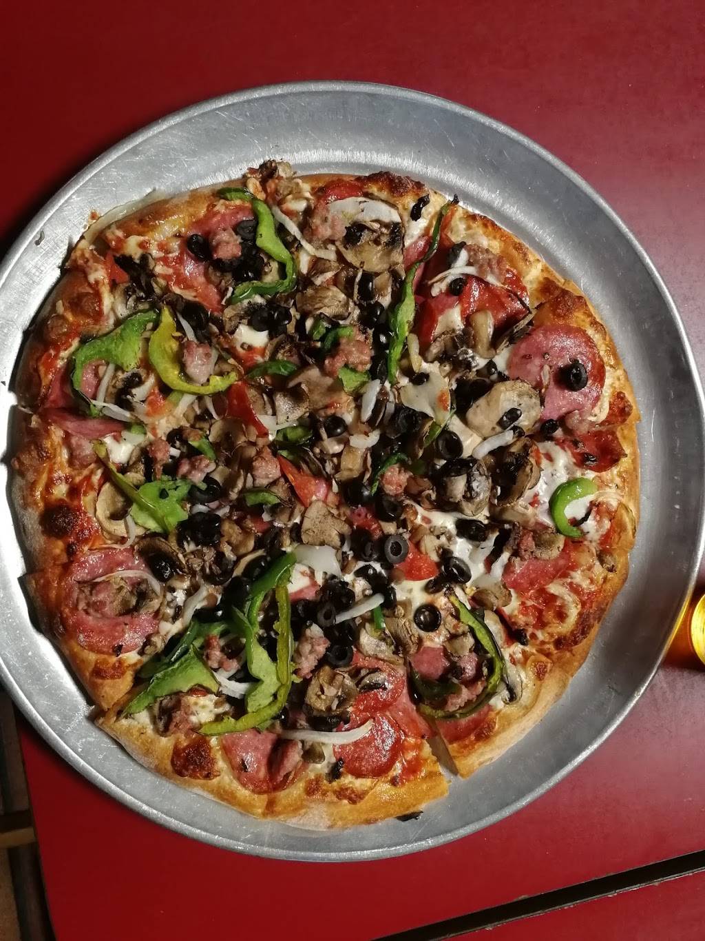 Porkys Pizza Palace | restaurant | 1221 Manor Blvd, San Leandro, CA 94579, USA | 5103574323 OR +1 510-357-4323