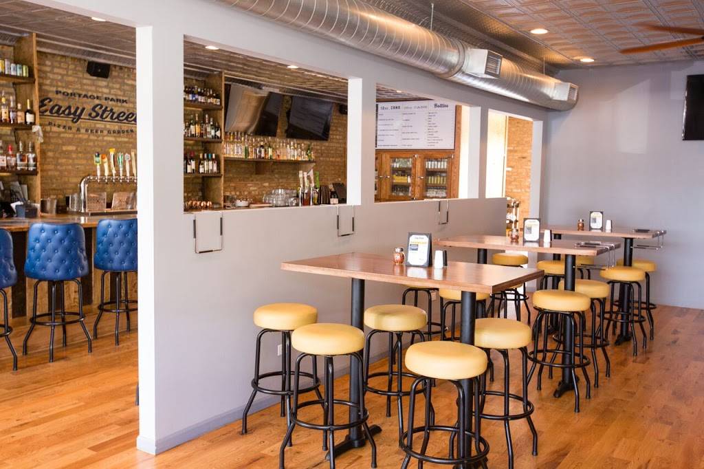 Easy Street Pizza & Beer Garden | restaurant | 3750 N Central Ave, Chicago, IL 60634, USA | 7739930464 OR +1 773-993-0464