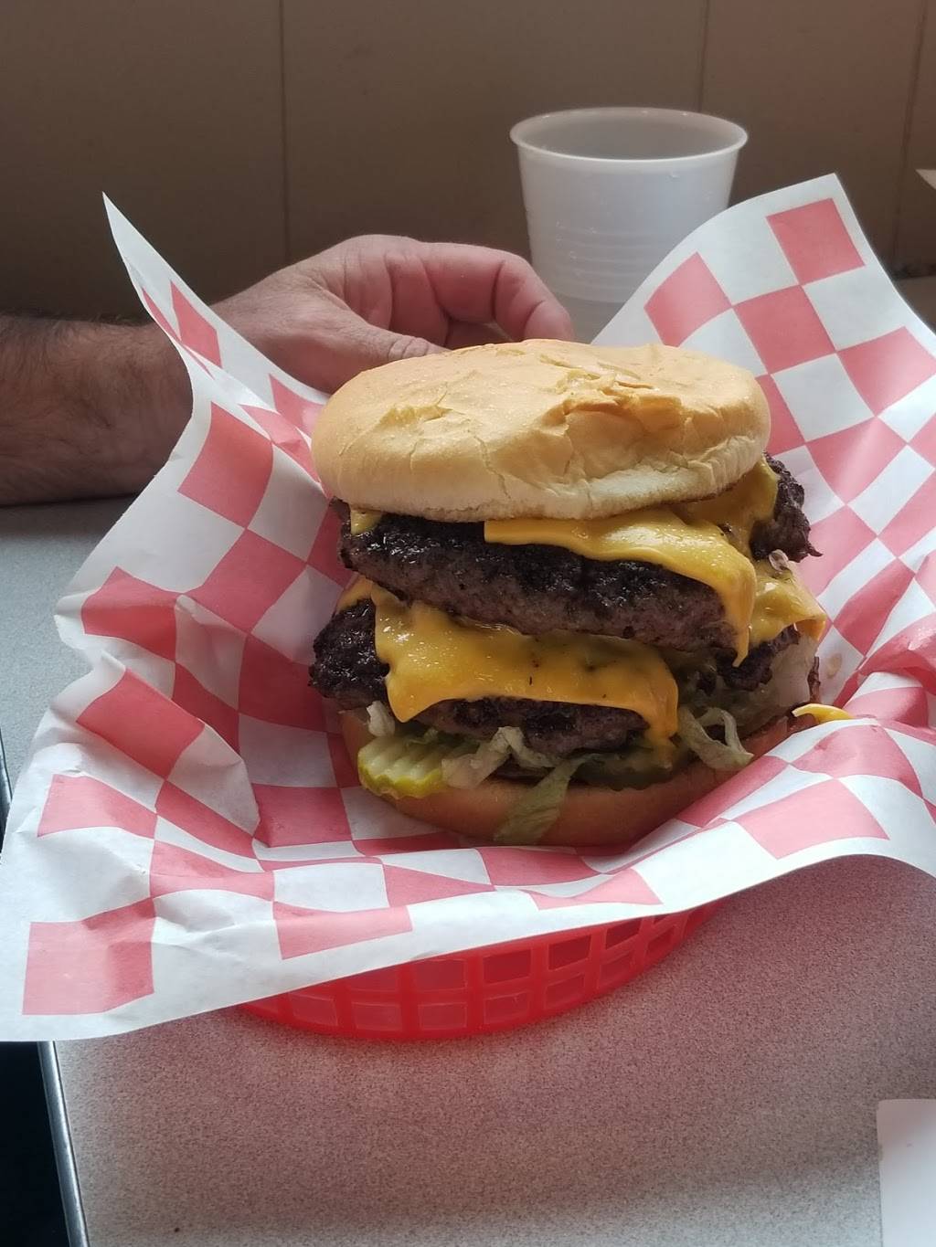 Bionic Burger Hamburgers | restaurant | 660 N Ridge Rd #101, Wichita, KS 67212, USA | 3169453838 OR +1 316-945-3838