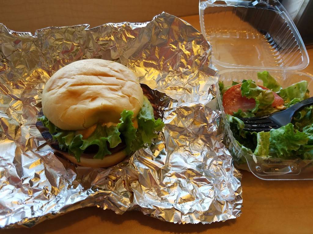 Off The Grill | restaurant | 11640 Dorsett Rd, Maryland Heights, MO 63043, USA | 3142916555 OR +1 314-291-6555