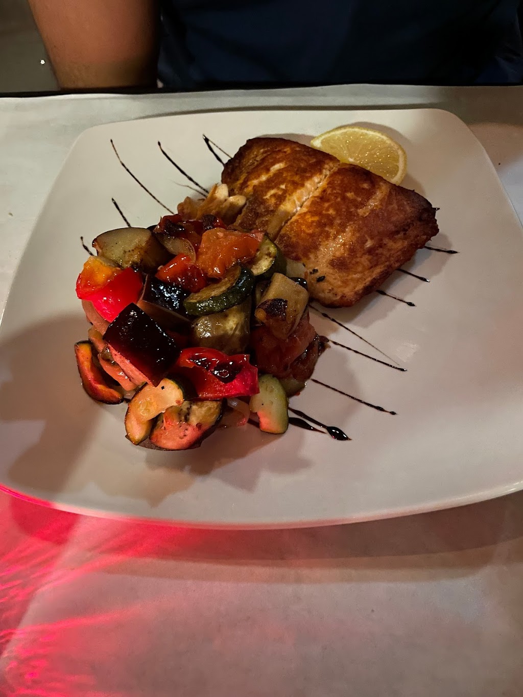 Spark Restaurant and Bar | restaurant | 4250 N Marine Dr, Chicago, IL 60613, USA | 7738570234 OR +1 773-857-0234