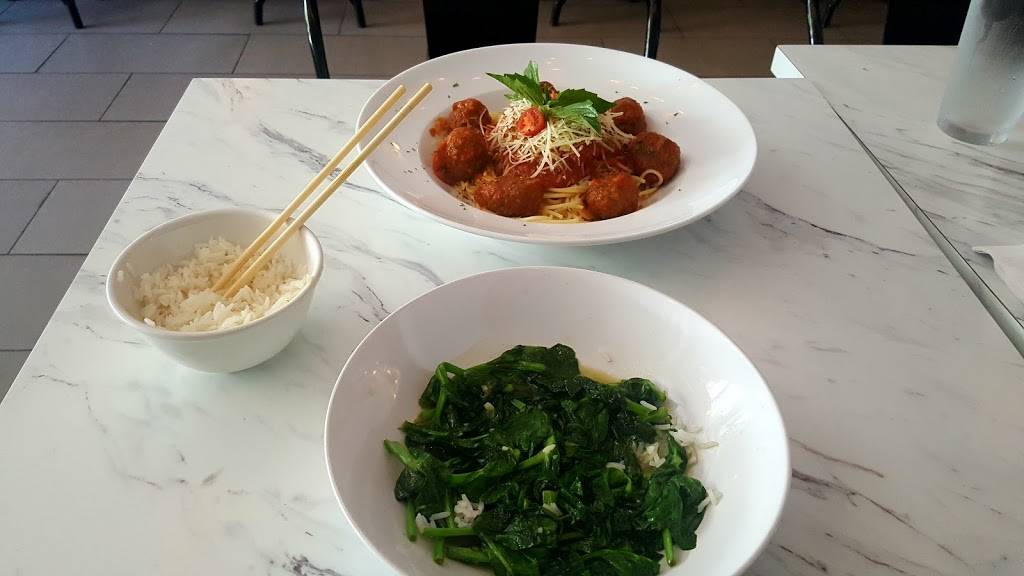 Etoo Modern Asian Cuisine | restaurant | 1373 E 53rd St, Chicago, IL 60615, USA | 7738912554 OR +1 773-891-2554