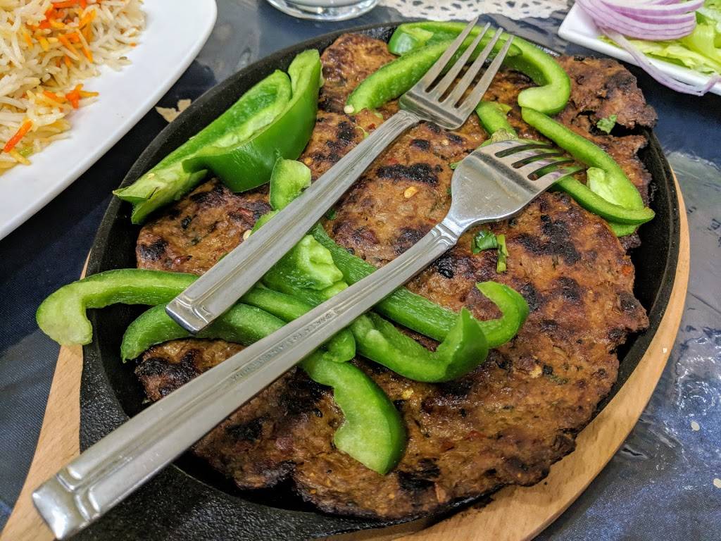 Chandni Chowk Restaurant and Banquet Hall | restaurant | 1109 Ingleside Ave, Baltimore, MD 21207, USA | 4107441202 OR +1 410-744-1202