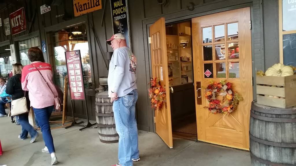 Cracker Barrel Old Country Store | restaurant | 2406 Music Valley Dr, Nashville, TN 37214, USA | 6158835440 OR +1 615-883-5440