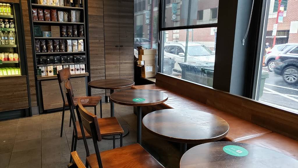Starbucks | cafe | 600 S 9th St, Philadelphia, PA 19147, USA | 2159232389 OR +1 215-923-2389