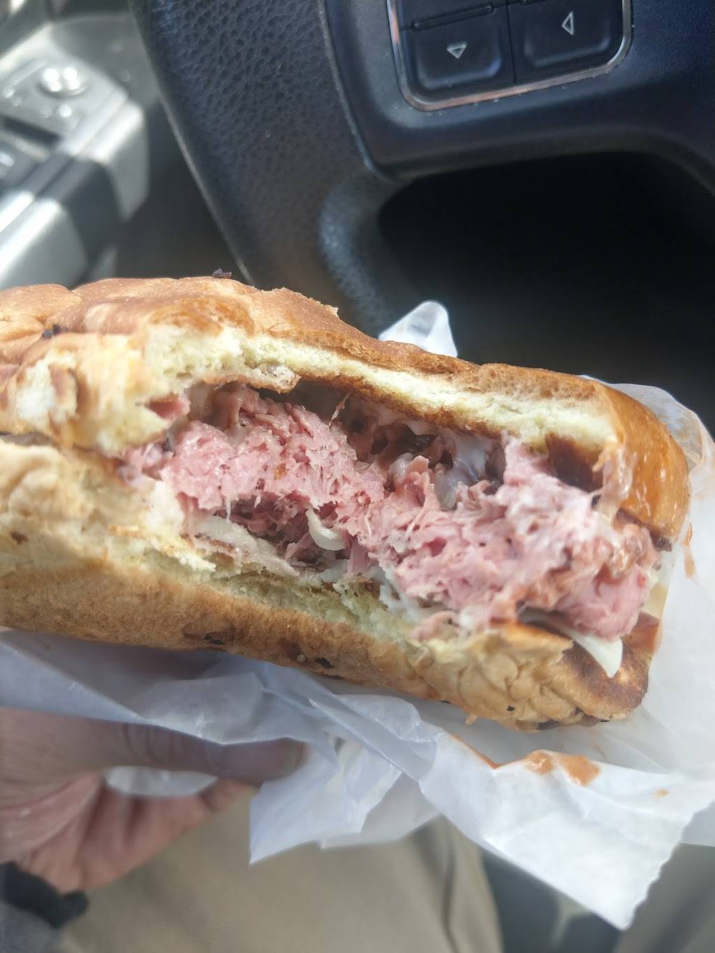 Bill & Bobs Roast Beef | restaurant | 9 Bridge St, Salem, MA 01970, USA | 9787449835 OR +1 978-744-9835