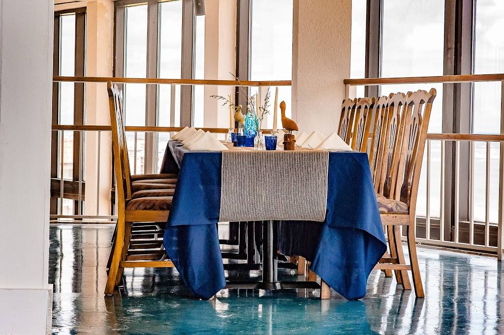 Oceans Edge Restaurant & Event Center | restaurant | 2000 New River Inlet Rd #2701, North Topsail Beach, NC 28460, USA | 9103280582 OR +1 910-328-0582