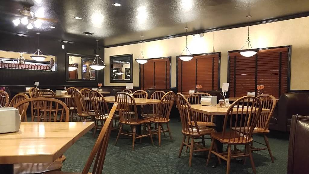 Monicals Pizza | restaurant | 909 18th St, Charleston, IL 61920, USA | 2173487515 OR +1 217-348-7515