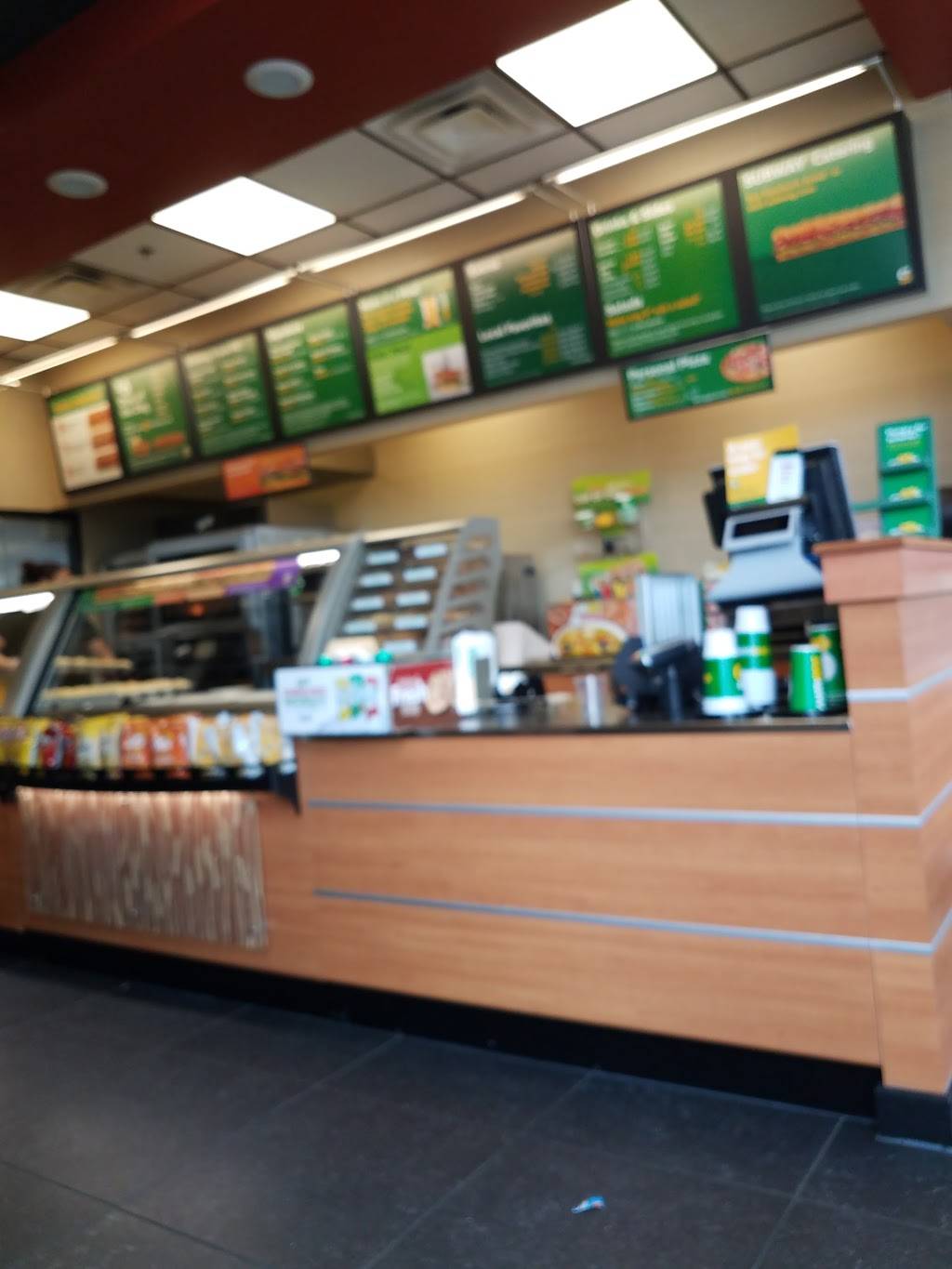 Subway Restaurants | restaurant | Fort Totten Square, 314 Riggs Rd NE, Washington, DC 20011, USA | 2026350243 OR +1 202-635-0243