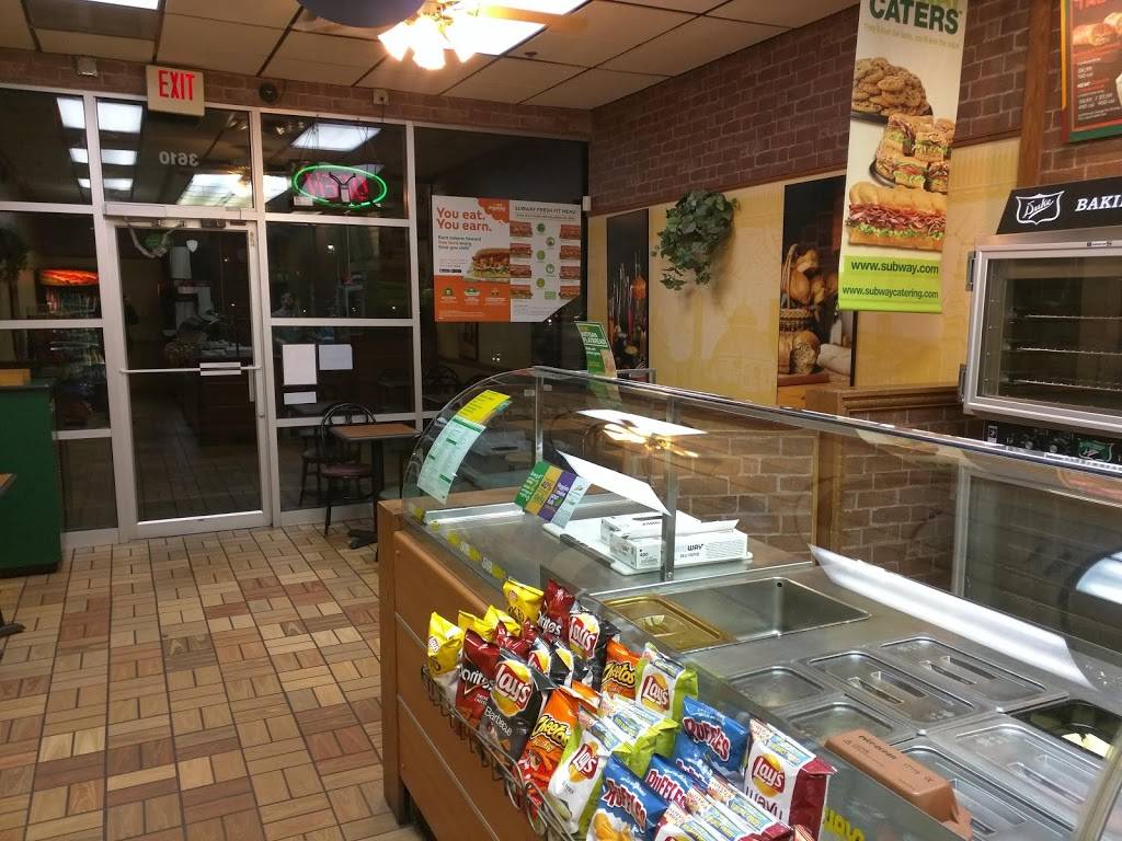 Subway | restaurant | 3610 Mayfield Rd, Cleveland Heights, OH 44118, USA | 2163825656 OR +1 216-382-5656