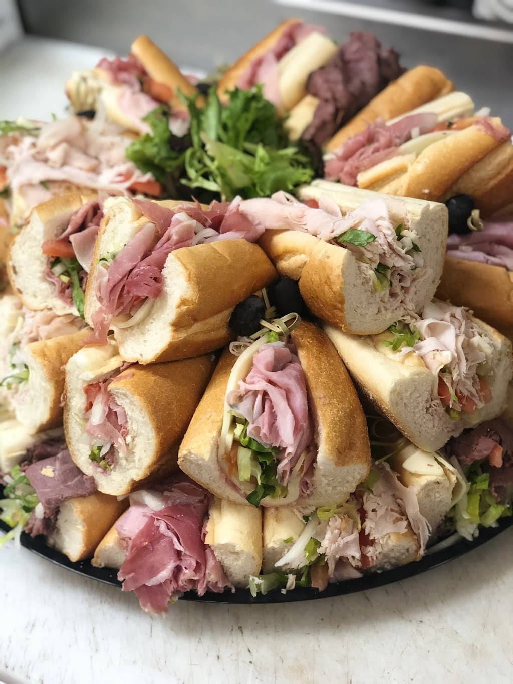 Aurora Pizzeria and Pasta Kitchen | restaurant | 27 Jenners Village Ctr, West Grove, PA 19390, West Grove, PA 19390, USA | 6108698811 OR +1 610-869-8811