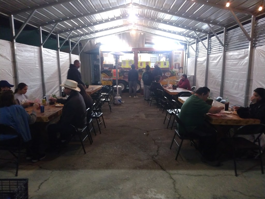 Tacos el Vitor | restaurant | 20720 E Dinuba Ave, Reedley, CA 93654, USA | 5595907621 OR +1 559-590-7621