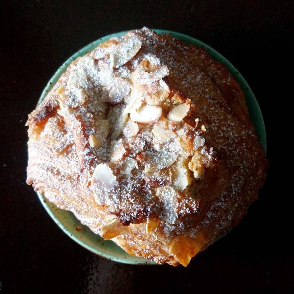 Insomnia Cafe | cafe | 7286 Beverly Blvd, Los Angeles, CA 90036, USA | 3236728259 OR +1 323-672-8259