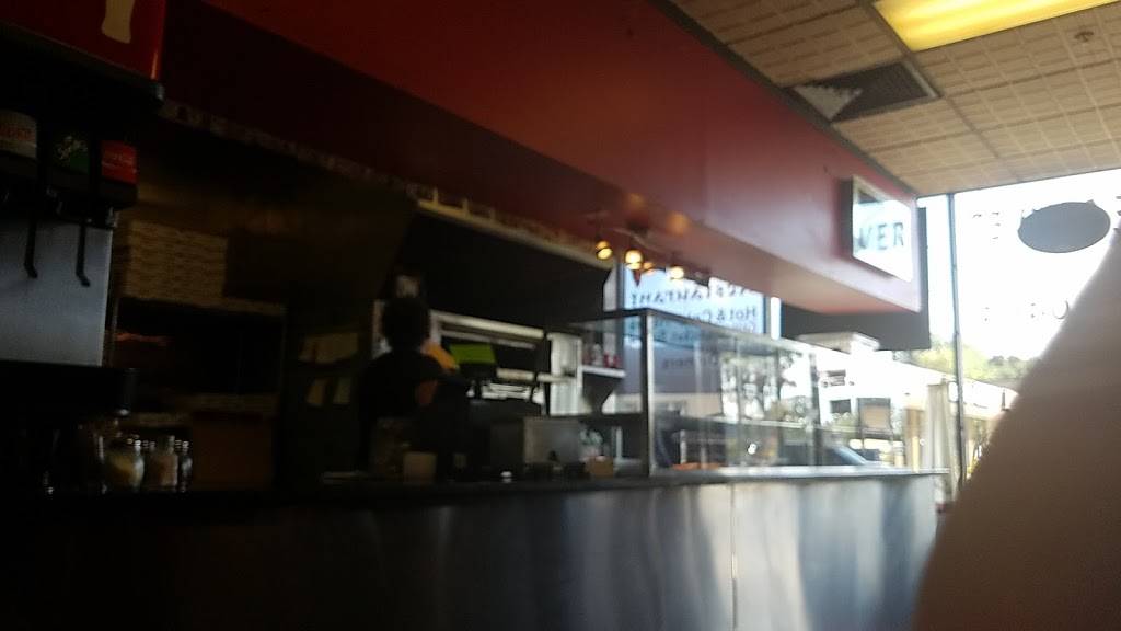 Victor’s pizza and restaurant | restaurant | 68 N Main St, New City, NY 10956, USA | 8456390454 OR +1 845-639-0454