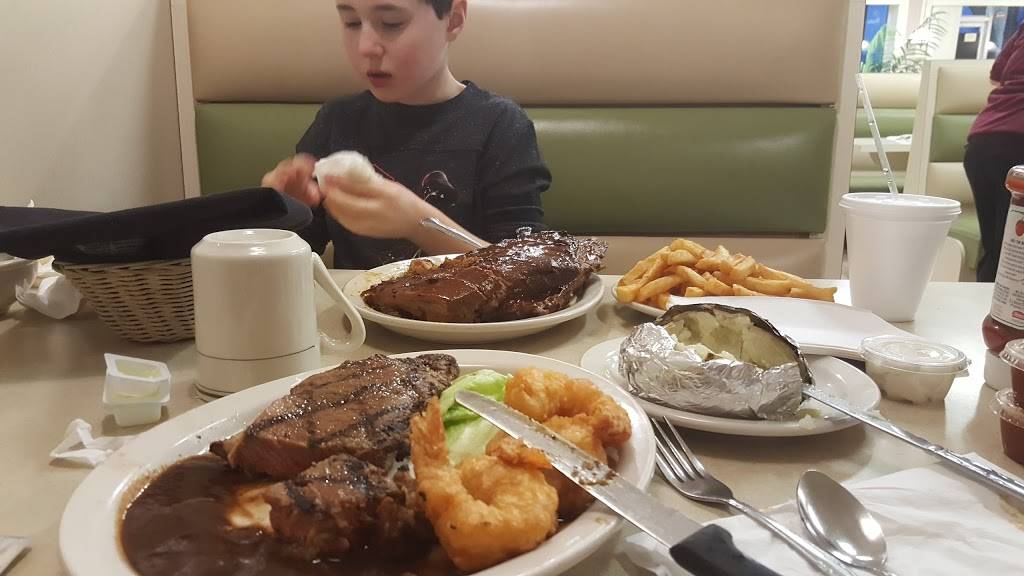 Hometown Grill Restaurant | restaurant | 20544 15 Mile Rd, Clinton Twp, MI 48035, USA | 5867914500 OR +1 586-791-4500