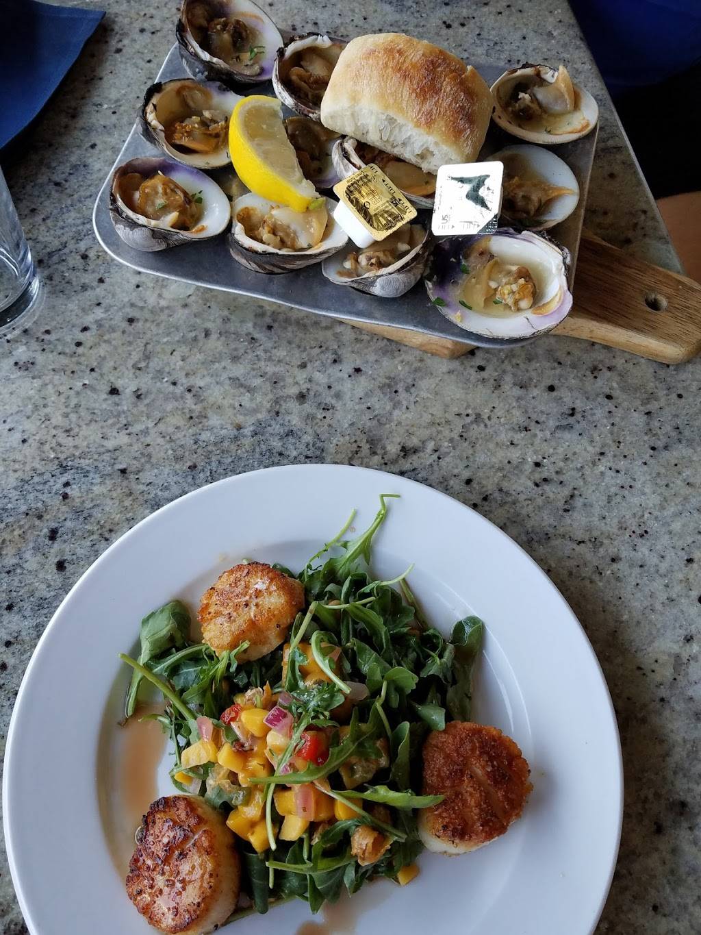 Stingers Waterfront | restaurant | 401 South Swarthmore Avenue, Ridley Park, PA 19078, USA | 4845407868 OR +1 484-540-7868