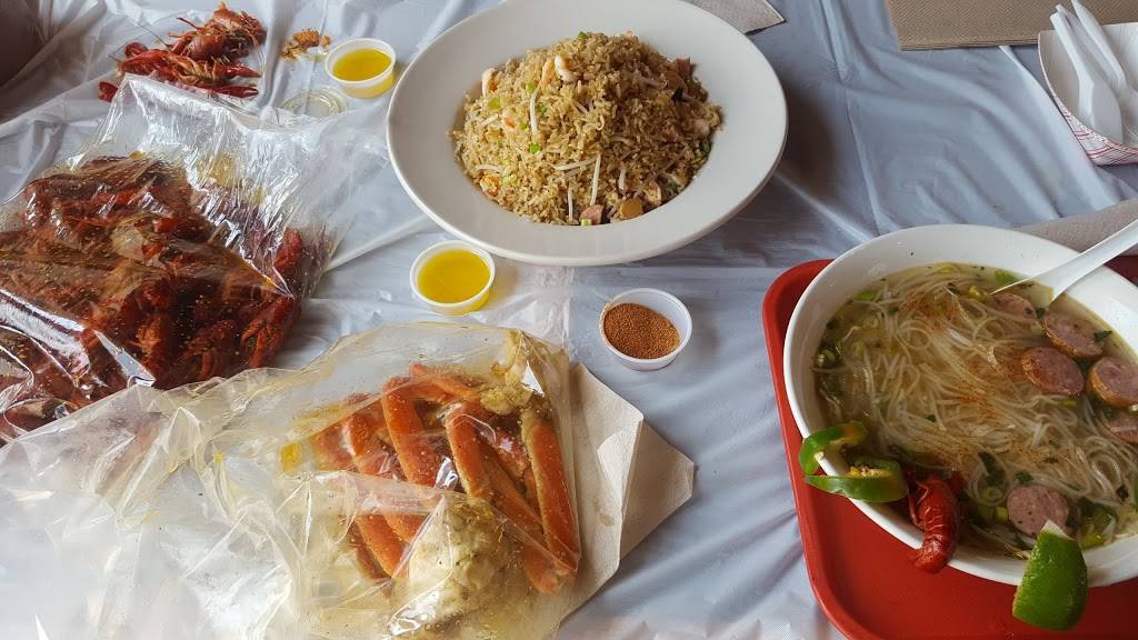 LA Crawfish | restaurant | 17375 Tomball Pkwy #2H, Houston, TX 77064, USA | 2818905722 OR +1 281-890-5722
