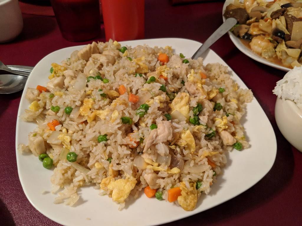 Yen Ching Chinese Restaurant | restaurant | 6936 N University St, Peoria, IL 61614, USA | 3096929227 OR +1 309-692-9227