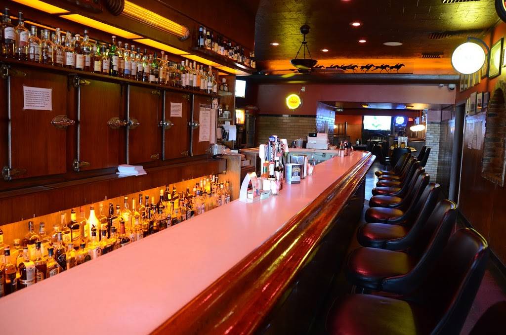 Rocs Black Front Restaurant | night club | 410 6th St, Charleston, IL 61920, USA | 2173488018 OR +1 217-348-8018