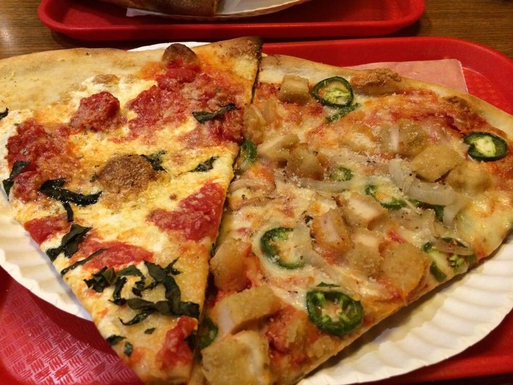 Magoos Pizza | restaurant | 3301 Wible Rd, Bakersfield, CA 93309, USA | 6618327000 OR +1 661-832-7000