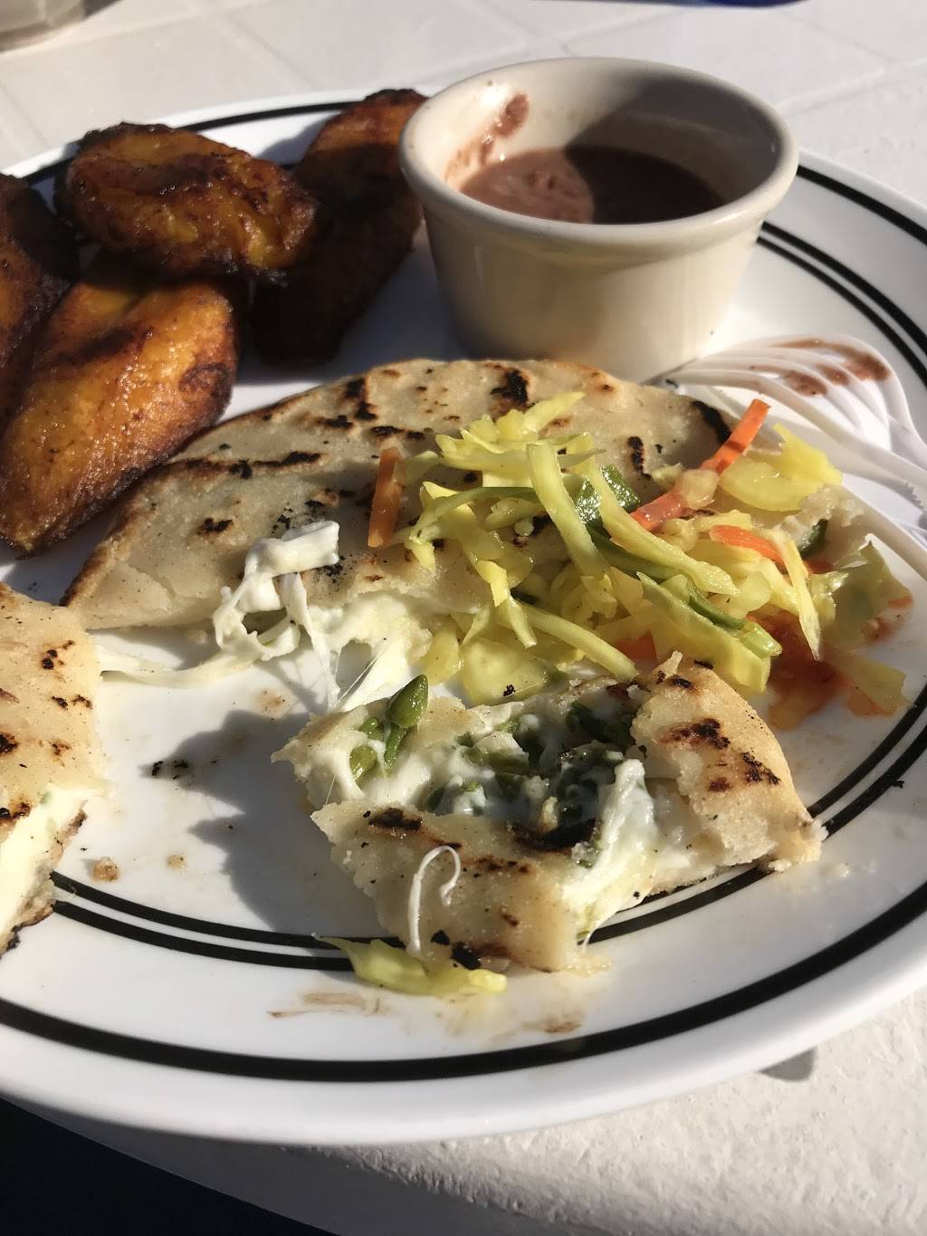 LA puerta Pdx Salvadorian Street Food | restaurant | 1331 N Killingsworth St, Portland, OR 97217, USA | 3608203522 OR +1 360-820-3522