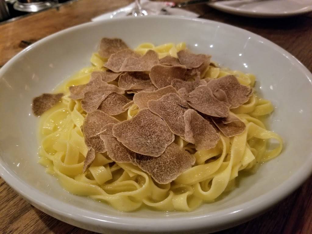 La Farfalle | restaurant | 15 Beaufain St, Charleston, SC 29401, USA | 8432120920 OR +1 843-212-0920