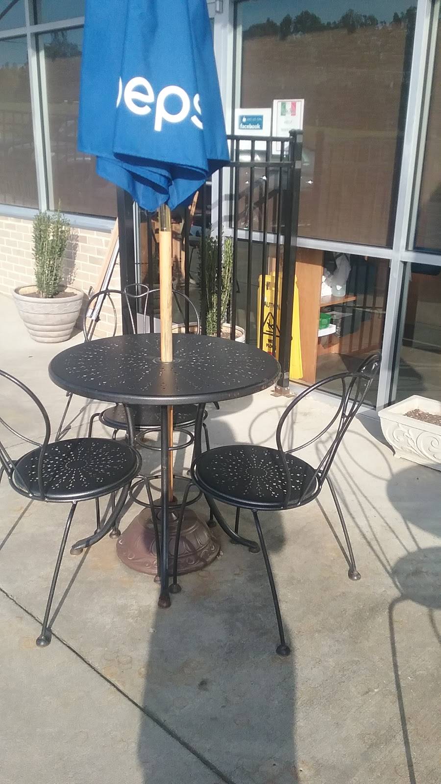 Bella Mia Pizza | restaurant | 4620 Woody Mill Rd, Greensboro, NC 27406, USA | 3366742111 OR +1 336-674-2111