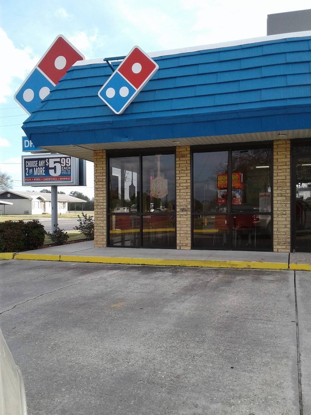 Dominos Pizza | meal delivery | 8202 Maurice Ave, Maurice, LA 70555, USA | 3378934334 OR +1 337-893-4334