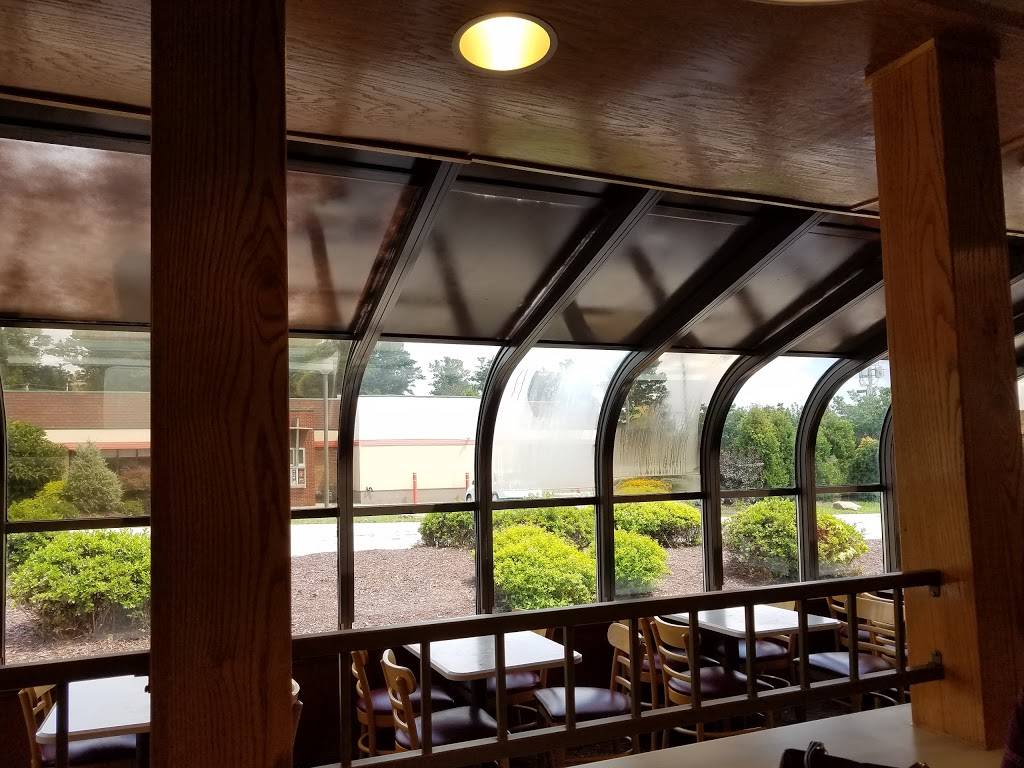 Wendys | restaurant | 89 Restaurant Row, Uniontown, PA 15401, USA | 7244370726 OR +1 724-437-0726