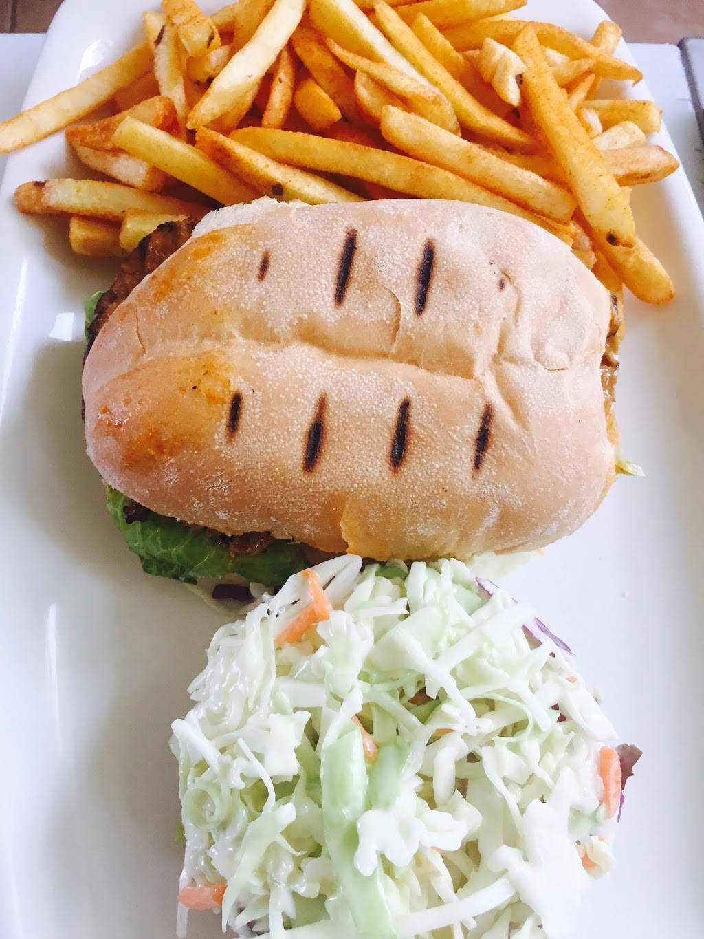 Chick Fiesta Peri Peri Good | meal takeaway | 699 Markham Rd, Scarborough, ON M1H 2A5, Canada | 4164395300 OR +1 416-439-5300