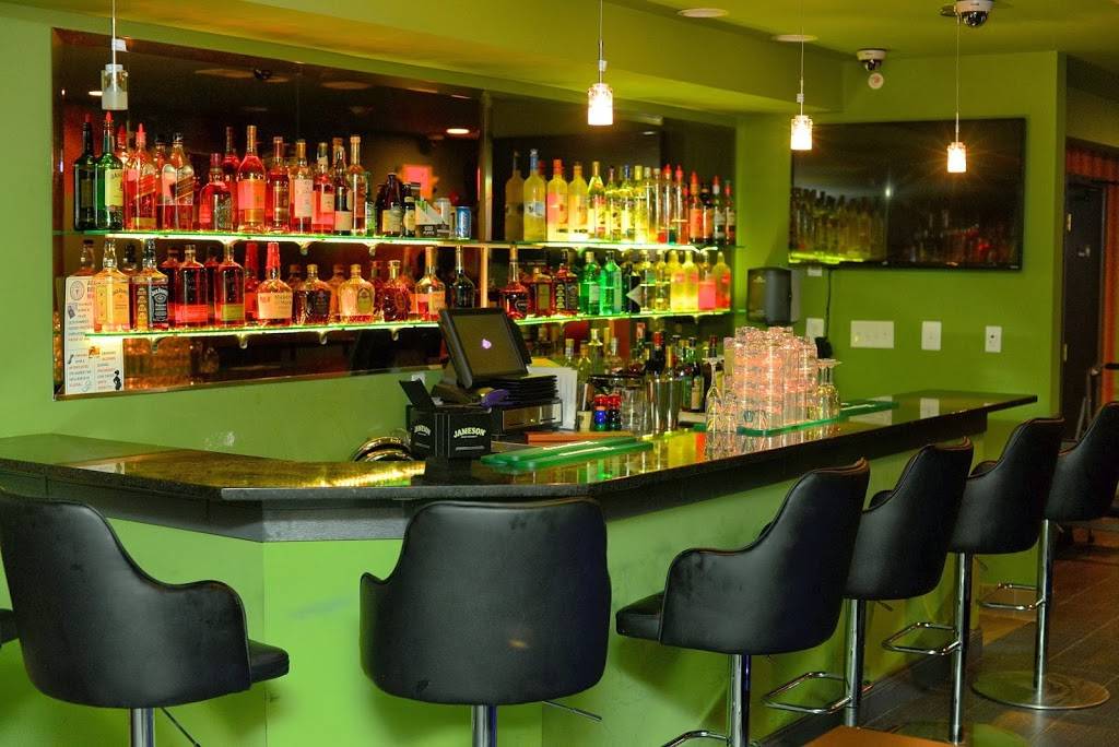 Da Luft Restaurant & Lounge | night club | 1242 H St NE, Washington, DC 20002, USA | 2023881200 OR +1 202-388-1200