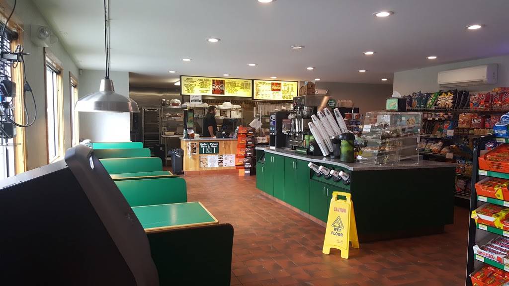 Dysarts Deli | restaurant | 1667 Bennoch Rd, Old Town, ME 04468, USA | 2078277553 OR +1 207-827-7553