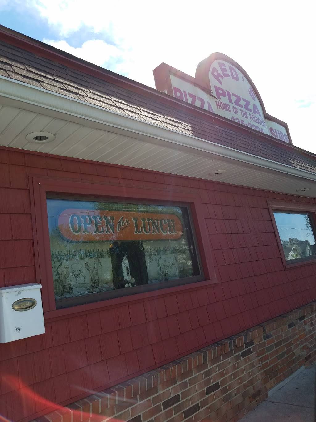 Reds Pizza | restaurant | 381 Perry St, Fostoria, OH 44830, USA | 4194352224 OR +1 419-435-2224