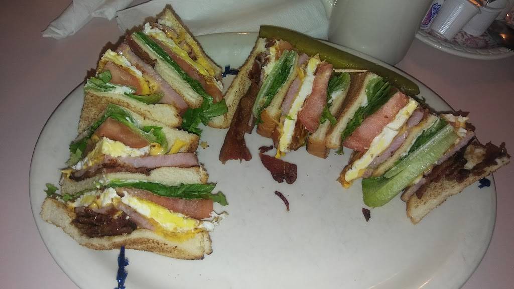 Lindys Restaurant | restaurant | 13425 Seagoville Rd, Dallas, TX 75253, USA | 9725575659 OR +1 972-557-5659