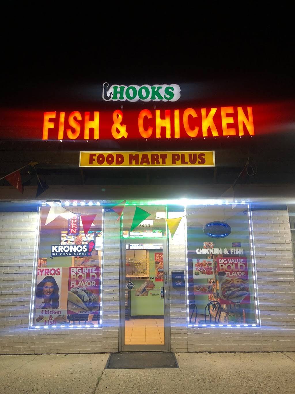 Hooks Fish & Chicken Plus | restaurant | 9844 East 21st St, Indianapolis, IN 46229, USA | 3179696646 OR +1 317-969-6646
