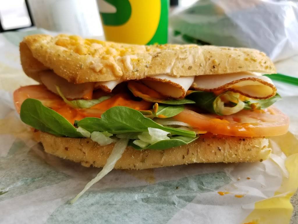 Subway | restaurant | 2200 N Arizona Ave #7, Chandler, AZ 85225, USA | 4809637177 OR +1 480-963-7177