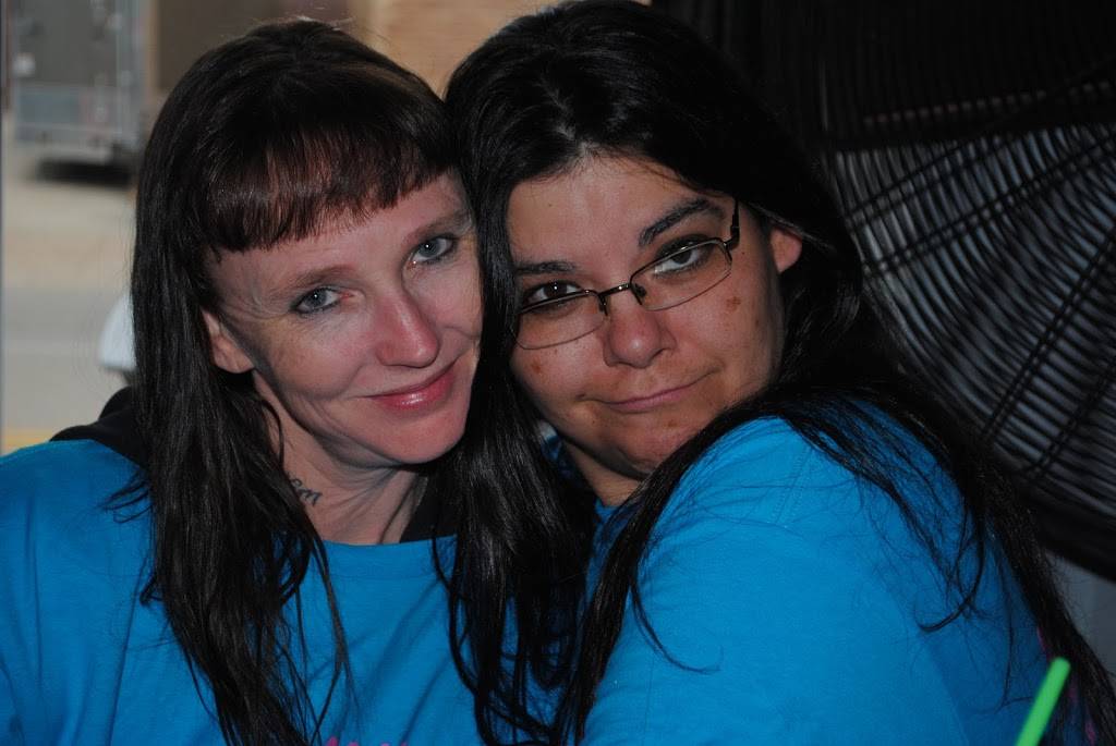 Gorillas Neighborhood Bar & Grill | restaurant | 1309 Oregon St, Oshkosh, WI 54902, USA | 9203857412 OR +1 920-385-7412